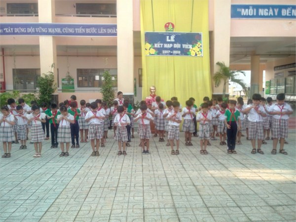 hinh anh that khăn.jpg